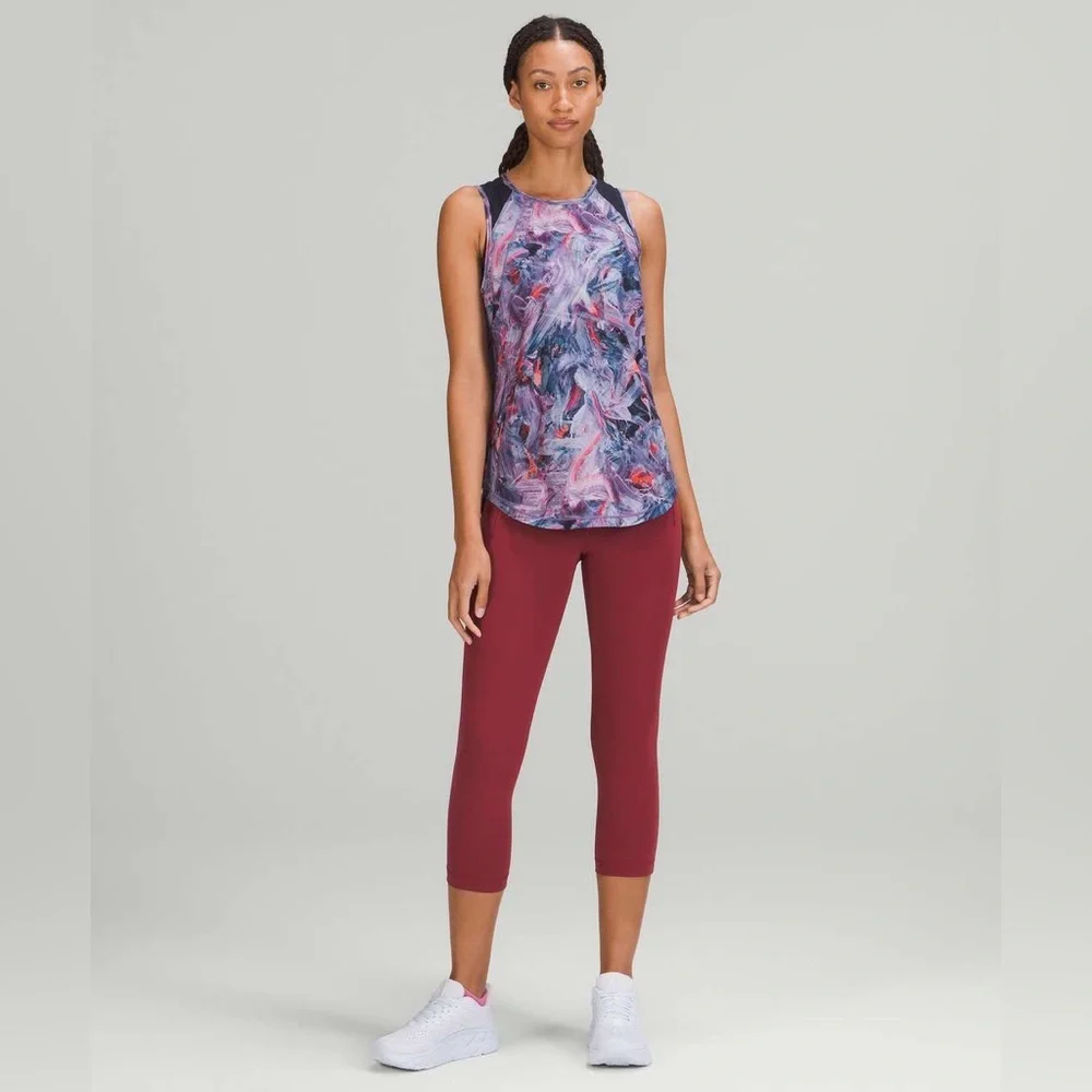 Lululemon Sculpt Tank Top in Atmospheric Purple Multi / Classic Navy Size 8.